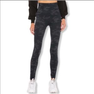 SPANX look at me now seamless leggings